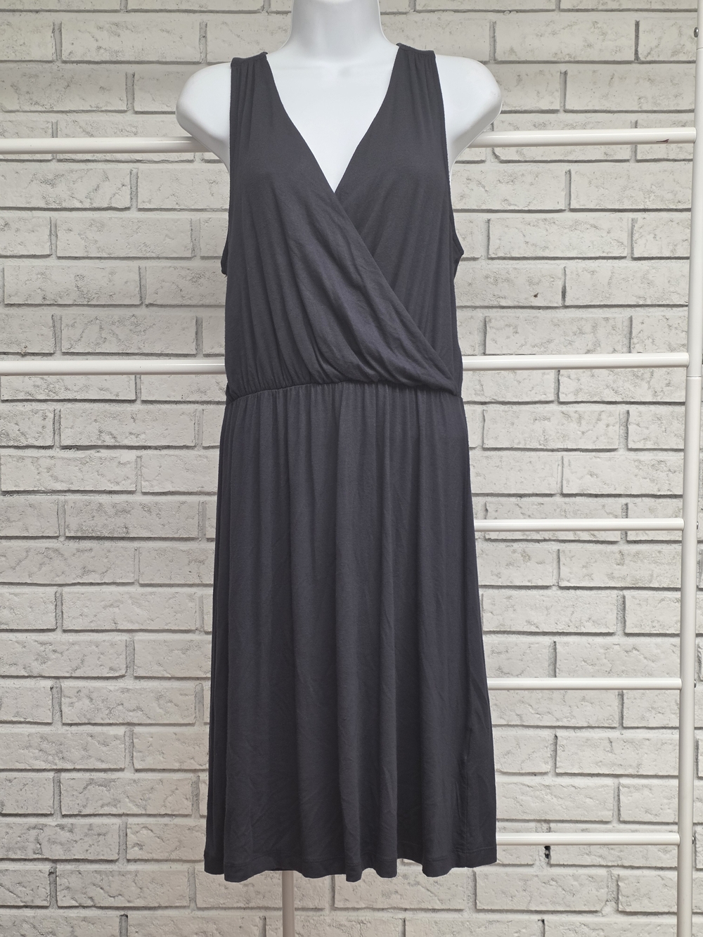 Old Navy Charcoal Gray Sleeveless Surplice Knit Dress Women's Medium